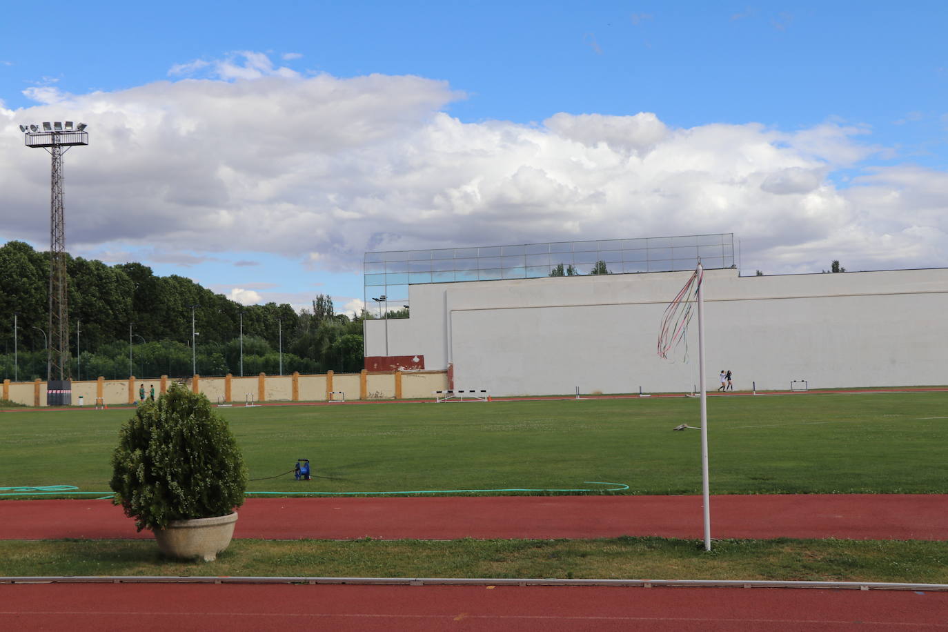 Éxito en el Gran Premio Atletismo Deportes Kamariny Ciudad de León 2022