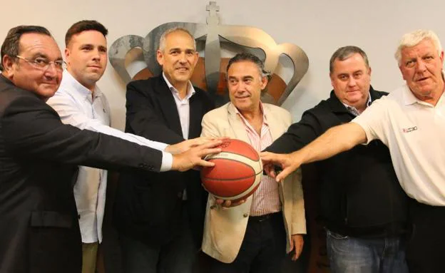 La Cultural logra unir al baloncesto de León para buscar revivir tardes de gloria
