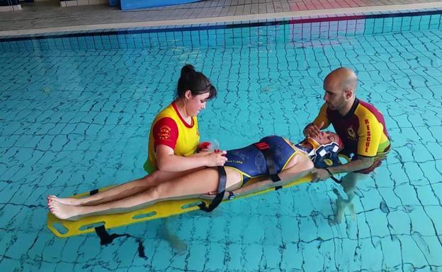 Deportistas del C.D. SOS La Bañeza participará en los Campeonatos de España de Salvamento y Socorrismo Benjamín y Alevín