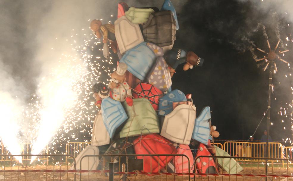 El fuego de San Juan deja atrás a la covid