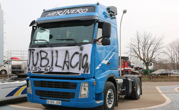 Los transportistas de León estudiarán la propuesta y por ahora no llaman a una nueva huelga