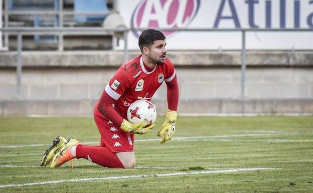 La Cultural pone los cimientos de su nueva portería con Pol Ballesté