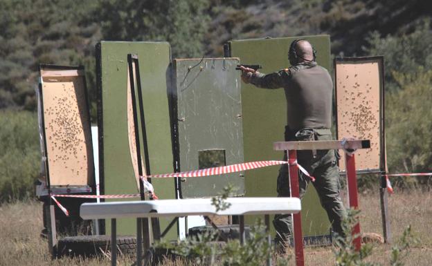 La Base Conde de Gazola alberga el V Trofeo Cívico Militar de Recorridos de Tiro de San Juan