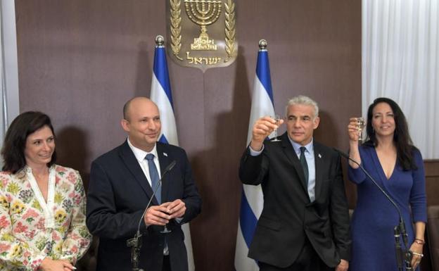 Lapid liderará Israel hasta las nuevas elecciones de noviembre