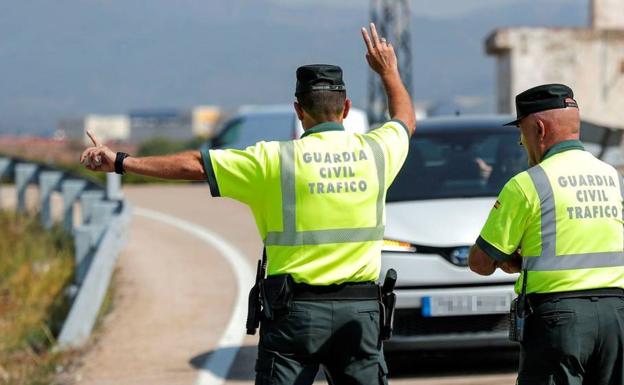 Los leoneses se lanzan a la carretera por vacaciones: 54.000 desplazamientos en tres días