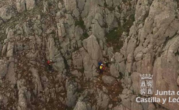 Rescatados dos montañeros heridos al caerles un rayo en el pico Bodón en Lugueros