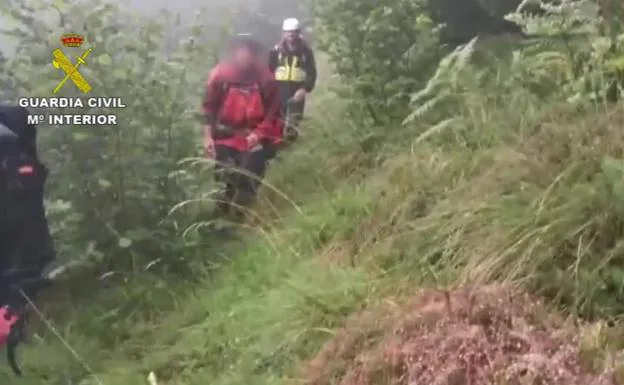El mal tiempo obliga a rescatar a tres montañeros en dos actuaciones en Picos de Europa