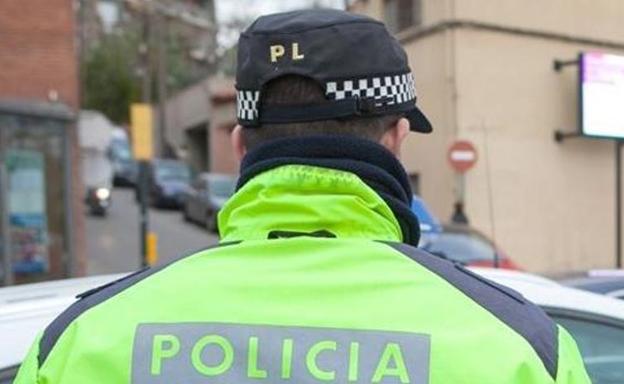 La Policía Local de Valverde sanciona a un grupo de jóvenes por hacer fuego en una barbacoa precintada