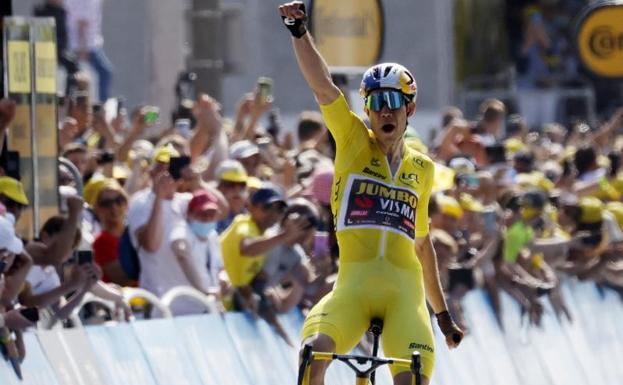 Van Aert se exhibe en Calais