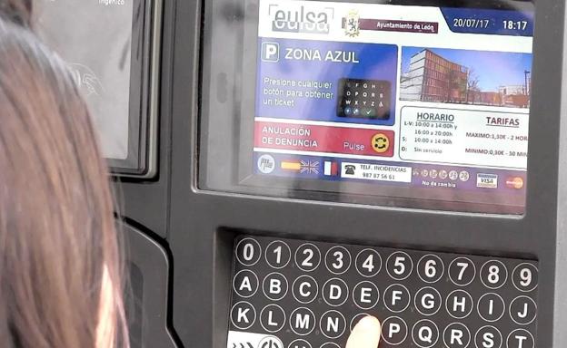 El servicio de la ORA será gratis en León este sábado