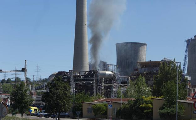 Las labores en Compostilla vuelven poco a poco a la normalidad tras el incendio del jueves