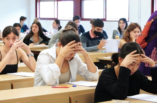 Un 14,68% de los jóvenes eligen para estudiar a la Universidad de León frente al 50,31% de la Usal