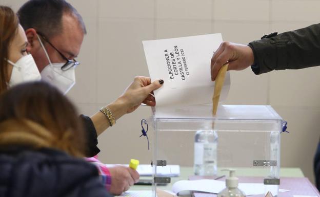 Trabajadores de las elecciones del 13-F denuncian no haber cobrado las dietas 4 meses depués