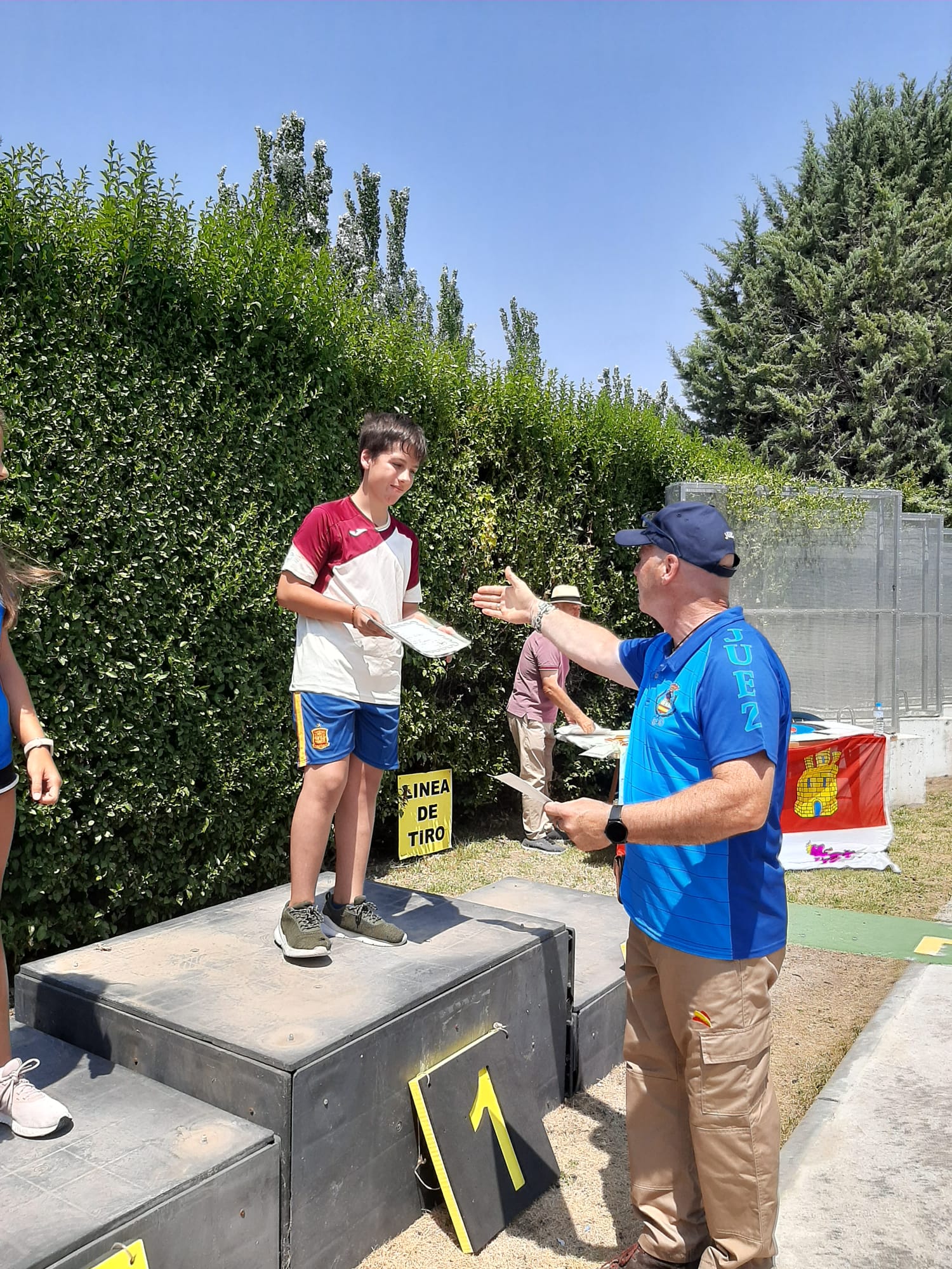 Dos leoneses consiguen el oro en el campeonato autonómico de tiro con arco