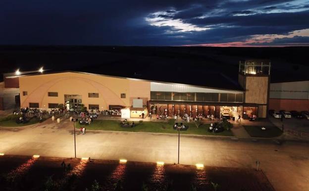 Bodegas Gordonzello celebra esta semana el fin de semana de Asturias en su terraza