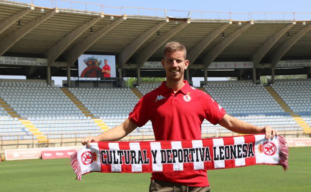 Tarsi Aguado: «Voy a darlo todo, ayudando a la Cultural dentro y fuera del terreno de juego»