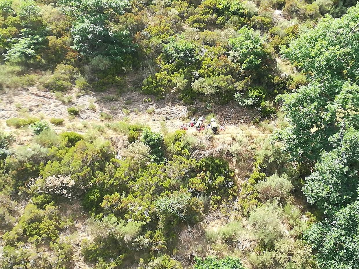 El helicóptero de salvamento rescata a una ciclista herida en Posada de Valdeón