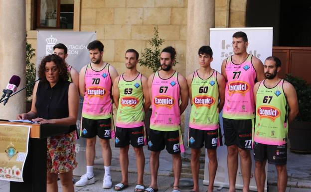 Llanos de Alba acoge el I Torneo de Balonmano Playa