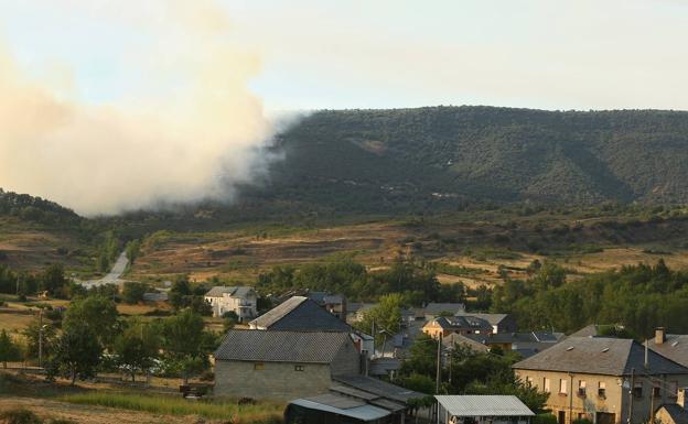 Baja a nivel 0 el incendio forestal originado el viernes en una pedanía Fabero