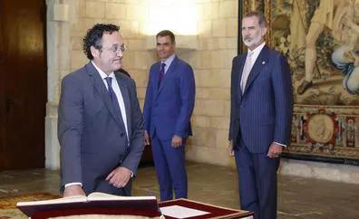 Álvaro García Ortiz promete ante el Rey su cargo como fiscal general