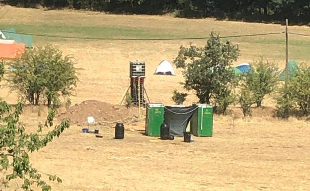 Una vecina de Vegacervera denuncia un campamento de «okupas» con «150 niños» en su finca