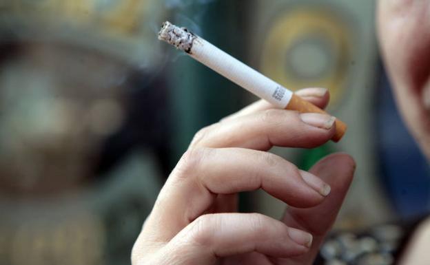 La venta de tabaco supera el millón y medio de cajetillas en 2022, pero cae un 14% en León en los últimos 10 años