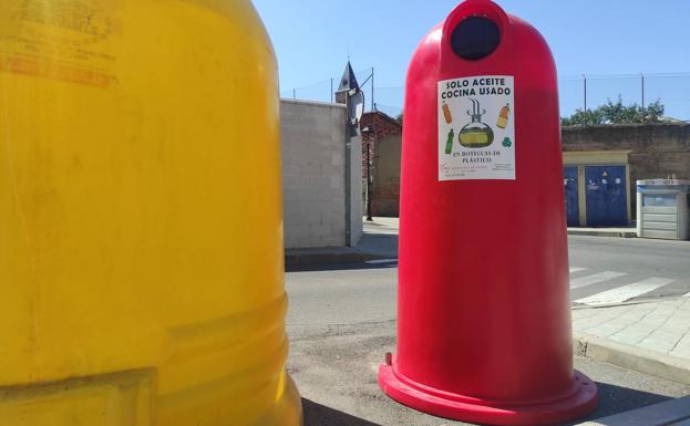 Contenedores solidarios para reciclar aceite en Valencia de Don Juan
