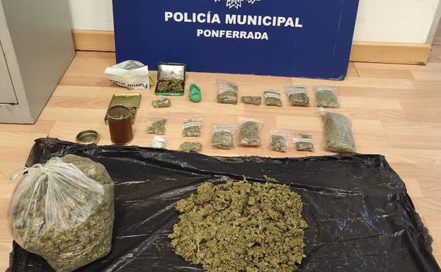 Detenido un hombre 52 años en Ponferrada por portar casi un kilo de marihuana en una mochila