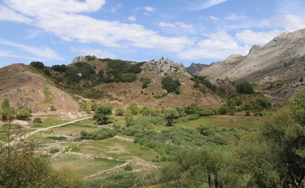 El embalse de Barrios de Luna, al 27% de su capacidad, la imagen de la pertinaz sequía