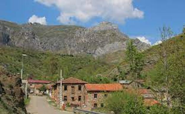 Enfado de los vecinos del Barrio de la Tercia por el cambio de día de la romería