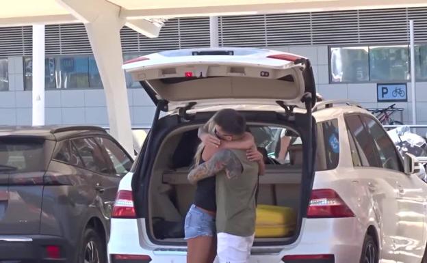 Makoke disfruta de unas vacaciones en Ibiza con su novio Javier Berrio