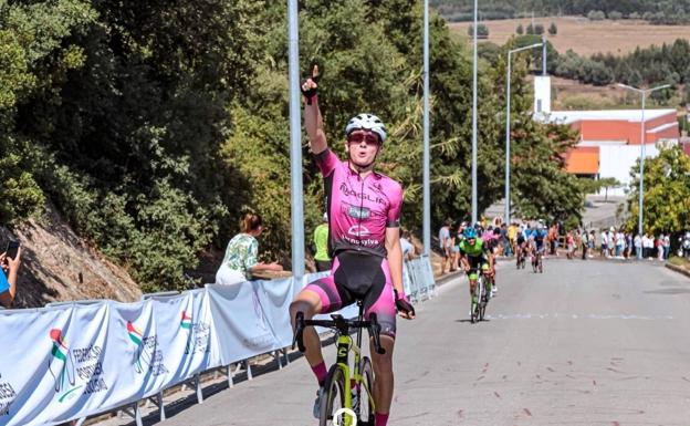 Lucas Towers, Previley Maglia, se lleva la primera etapa del Trofeo Internacional Esperanças