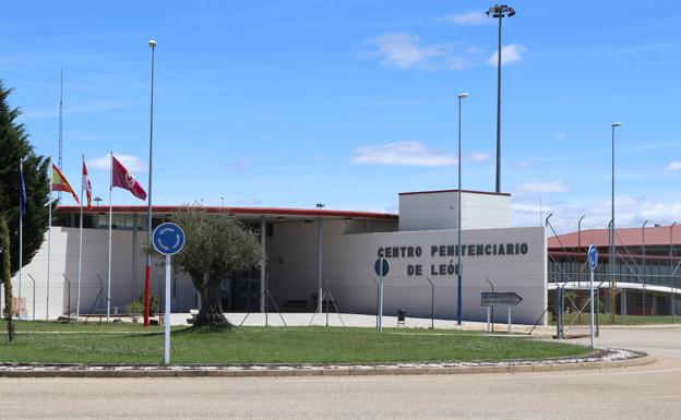 Trece agresiones en 20 días ponen de manifiesto las «insoportables» condiciones dentro de Villahierro