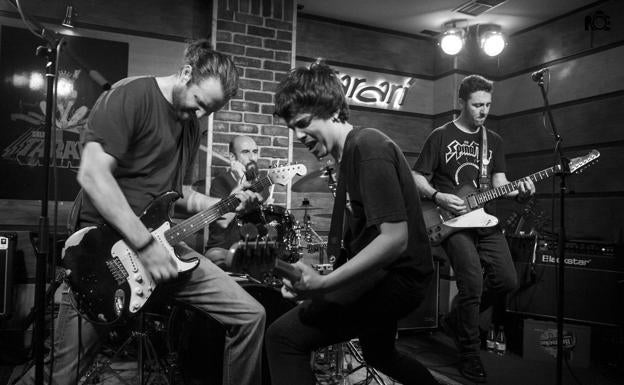 La banda paramesa Raw Colors toca este viernes en Santa María del Páramo
