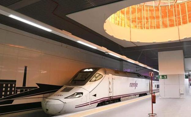 Los usuarios de Renfe pueden adquirir desde este miércoles los abonos gratuitos de Cercanías y Media Distancia