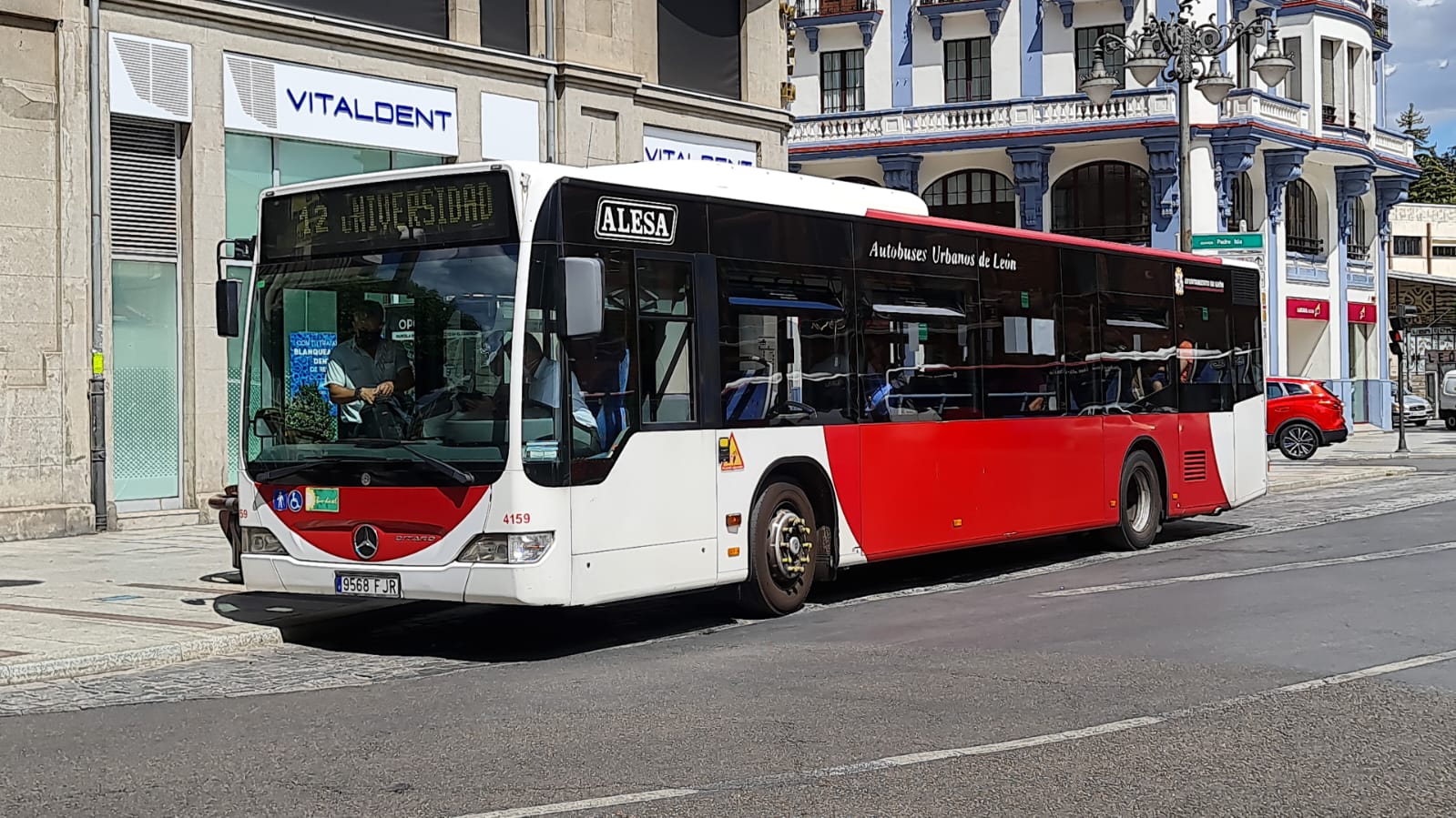 El centro de León avanza en las bajas emisiones