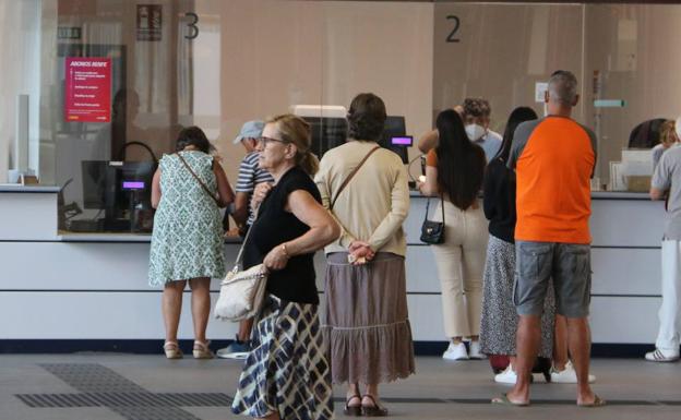125 leoneses han adquirido los abonos gratuitos de Renfe para media distancia