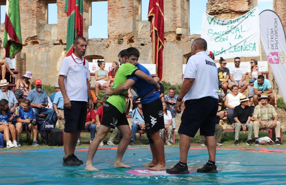 Lucha leonesa en Sandoval
