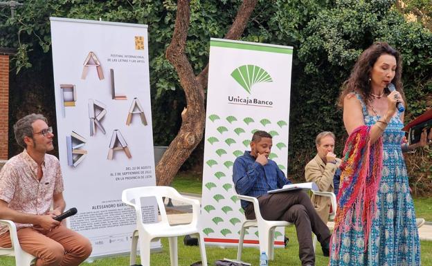 El Jardín Romántico de La Bañeza se estrena para acoger el II Festival Palabra