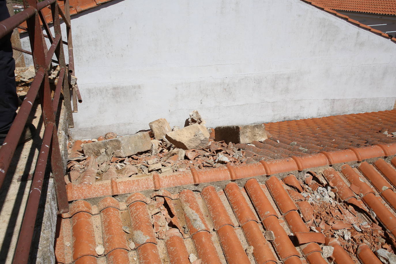 Un rayo provoca daños en una iglesia del siglo XIII en el municipio zamorano de Alcañices