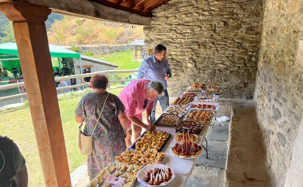 Las fiestas de San Bartolo en Los Bayos clausuran los festejos en el municipio de Murias de Paredes