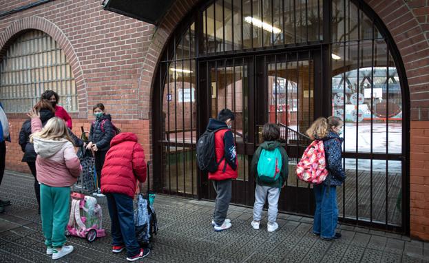 El curso empezará en Cataluña sin el 25% de español