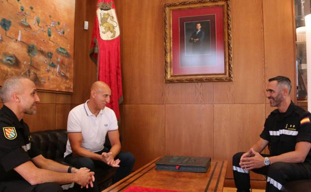 Diez reconoce el labor de la UME: «Sois nuestro principal bastión ante las emergencias»
