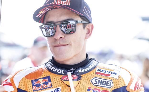 Márquez vuelve a sonreír encima de una moto