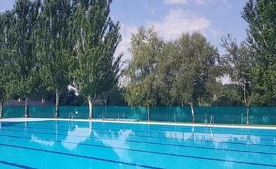 El PP de Cacabelos denuncia el «cierre anticipado» de las piscinas municipales de la localidad