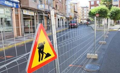 León acomete un plan de acercas por medio millón de euros y mejoras en el mobiliario urbano