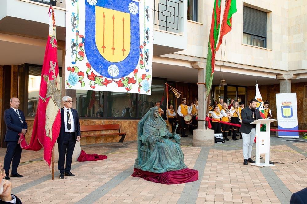 Un trono de honor para la reina Urraca I