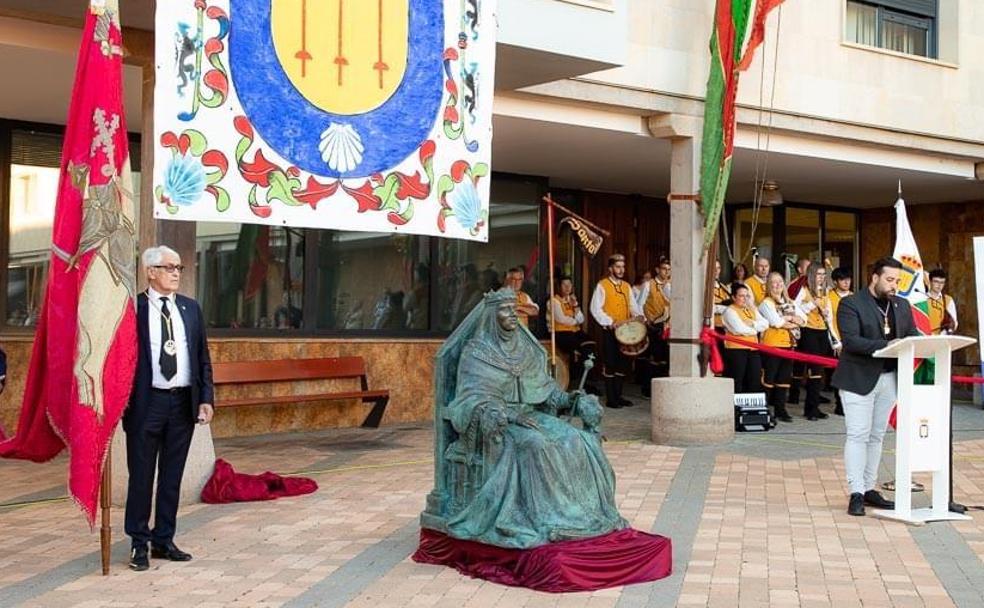 Un trono de honor para Urraca I de León