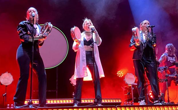 La innovadora fusión musical de Tanxugueiras conquista Ponferrada