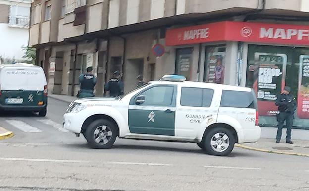 La Guardia Civil activa una amplia operación antidroga en Cistierna